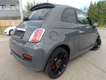 Car image 2