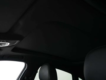 Car image 36