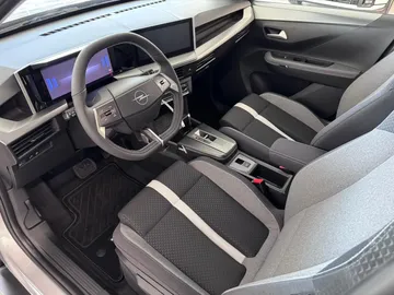 Car image 41