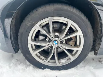 Car image 36