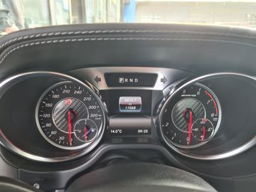 Car image 37