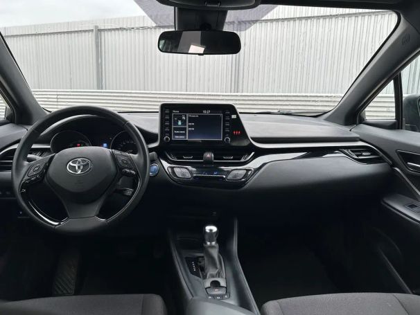 Toyota C-HR 90 kW image number 15