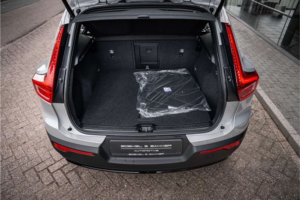 Volvo XC40 Recharge T4 Plus Dark 155 kW image number 27