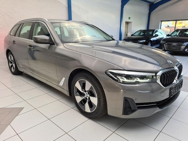 BMW 520d Touring 140 kW image number 3