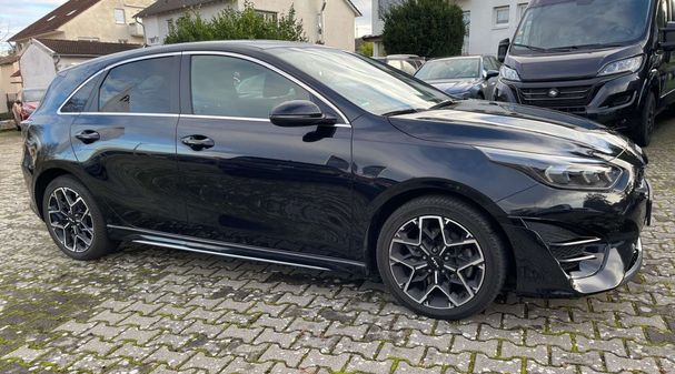 Kia Ceed GT Line 118 kW image number 2