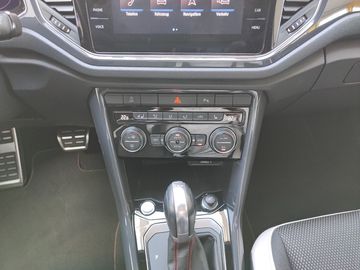 Car image 40