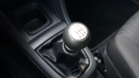 Car image 38