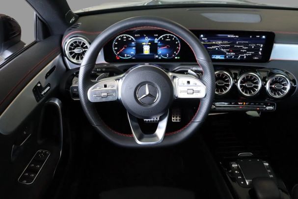 Mercedes-Benz CLA 200 Shooting Brake 7G-DCT Line 120 kW image number 14