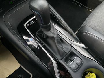 Car image 23