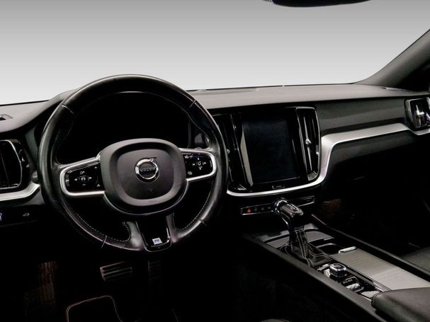 Volvo V60 D4 AWD R-Design 141 kW image number 6