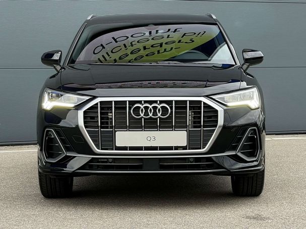 Audi Q3 45 TFSIe 180 kW image number 2