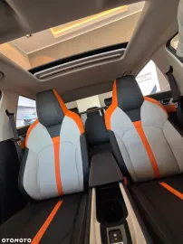 Car image 36