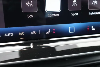 Car image 35