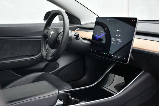 Tesla Model 3 Long Range AWD Dual Motor 366 kW image number 15