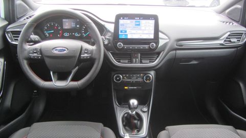 Car image 13