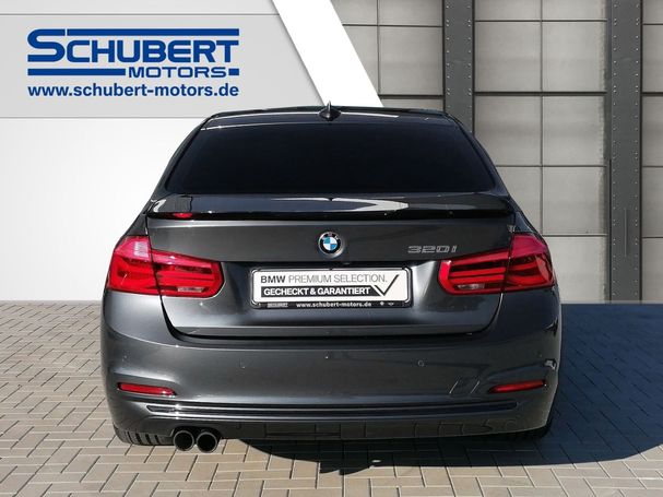 BMW 320i Sport Line 135 kW image number 15