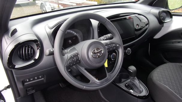 Toyota Aygo X CVT 53 kW image number 18