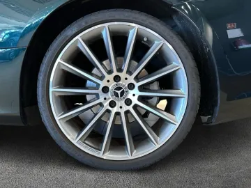 Car image 42