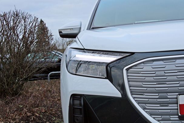 Audi Q4 35 e-tron 125 kW image number 4