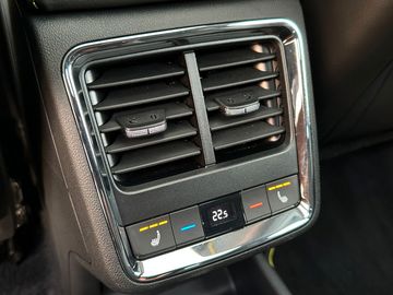 Car image 41