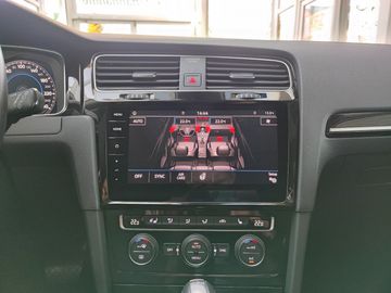 Car image 37