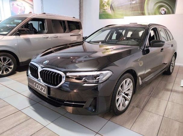 BMW 520d Touring xDrive 140 kW image number 1