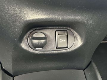 Car image 47