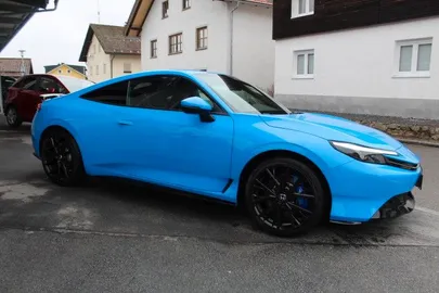 Car image 2