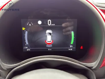 Car image 28