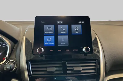 Car image 17