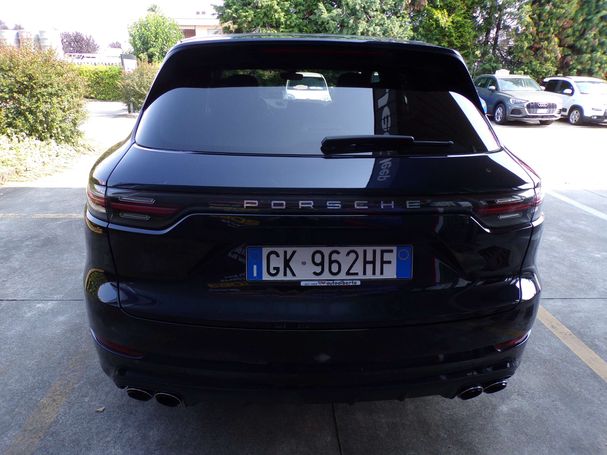 Porsche Cayenne E-Hybrid Tiptronic 340 kW image number 2