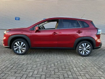 Car image 4