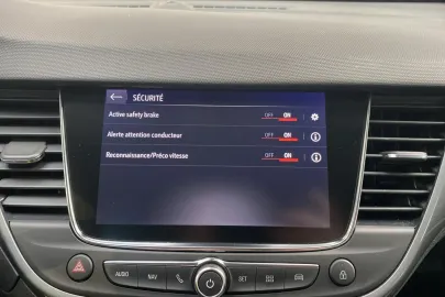 Car image 28