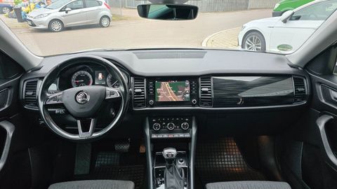 Car image 23