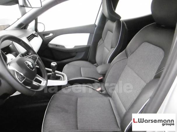 Renault Clio TCe 100 Intens 74 kW image number 3