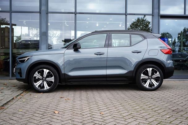 Volvo XC40 Recharge Ultimate 170 kW image number 4