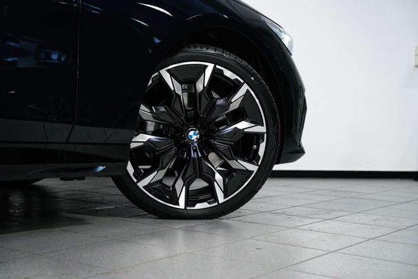 BMW 520i 140 kW image number 34