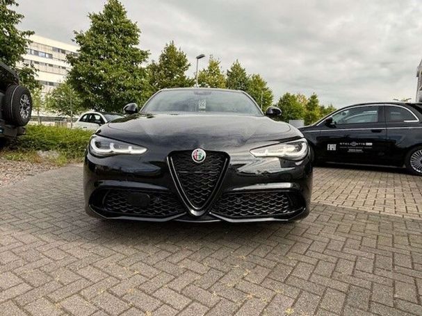 Alfa Romeo Giulia 2.0 Turbo 16V Veloce 206 kW image number 2