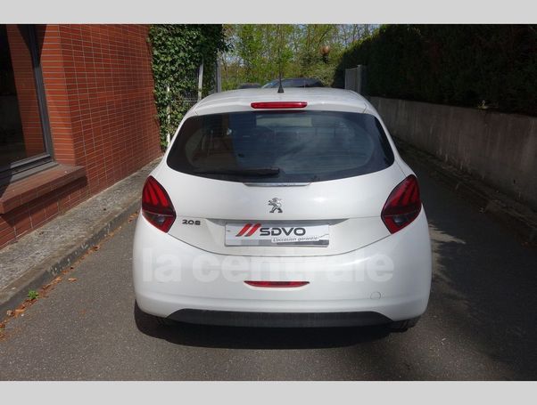 Peugeot 208 PureTech 82 61 kW image number 4