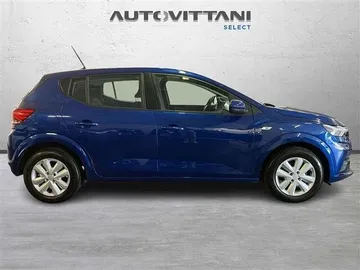 Car image 3
