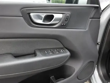 Car image 45