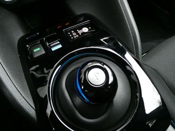 Car image 33