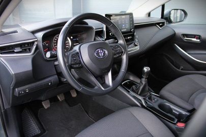 Car image 8