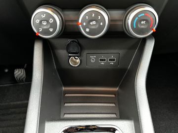 Car image 24