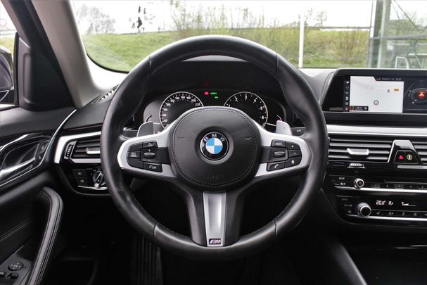 BMW 520i 135 kW image number 17