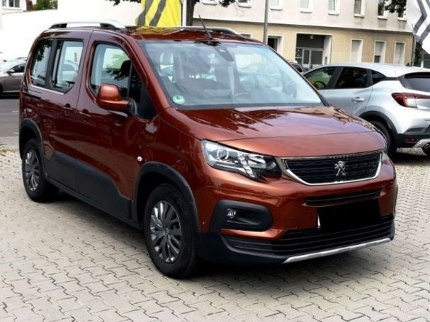 Peugeot Rifter BlueHDi 130 EAT8 Allure 96 kW image number 6