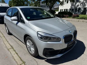 Car image 29