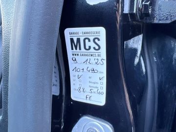 Car image 42