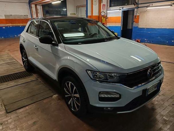 Volkswagen T-Roc 1.0 TSI T-Roc 81 kW image number 2