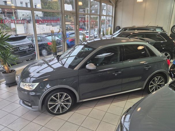 Audi A1 1.4 TFSI S-line Sport Sportback 92 kW image number 3